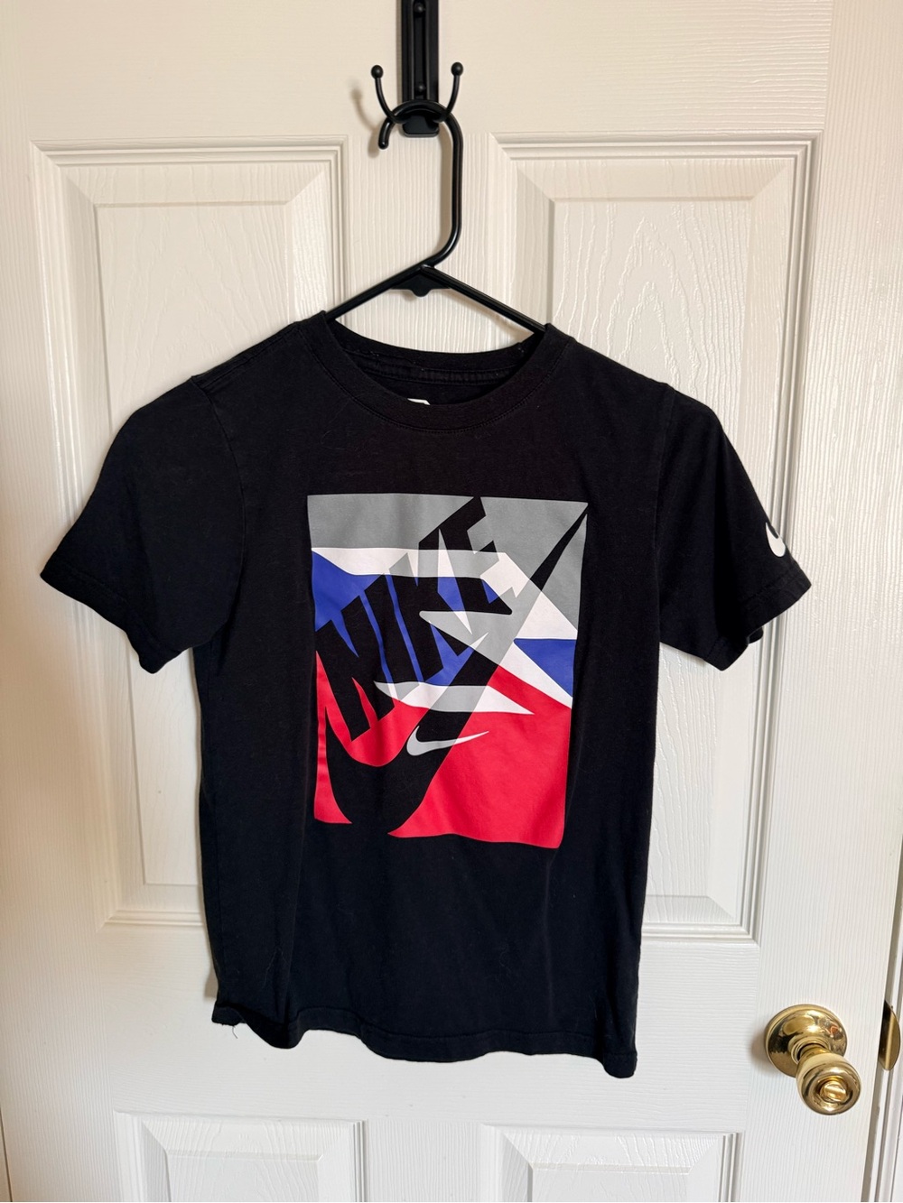Nike Black Short-Sleeve Graphic Tee with Red, Blue, Gray Accents